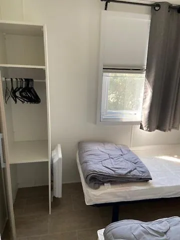 Vos Meilleures Au Montourey! 营地