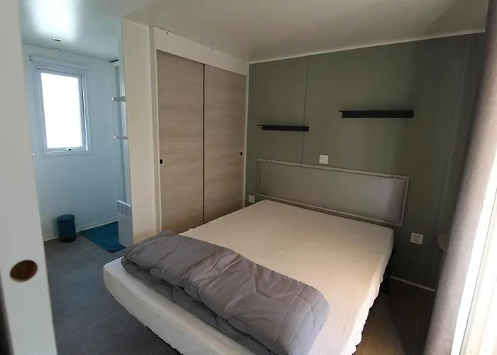 营地 Vos Meilleures Au Montourey! Fréjus