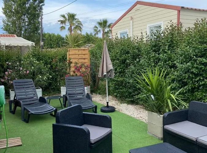 Vos Meilleures Au Montourey! 营地 4*